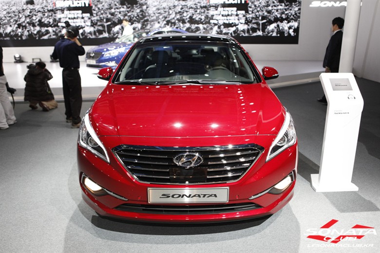 http://thekoreancarblog.com/wp-content/uploads/2014/03/2015-hyundai-sonata-live-pictures-65.jpg