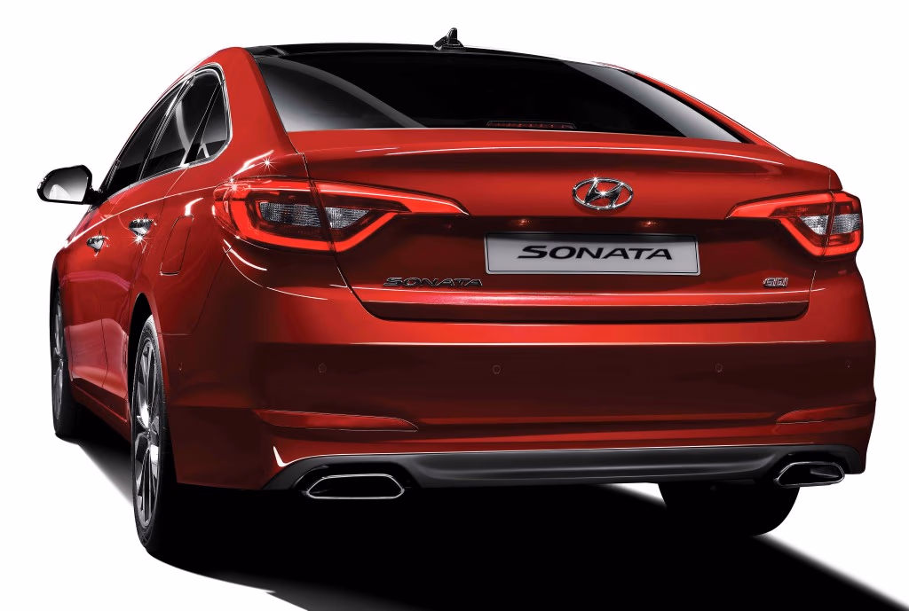 Sonata rear