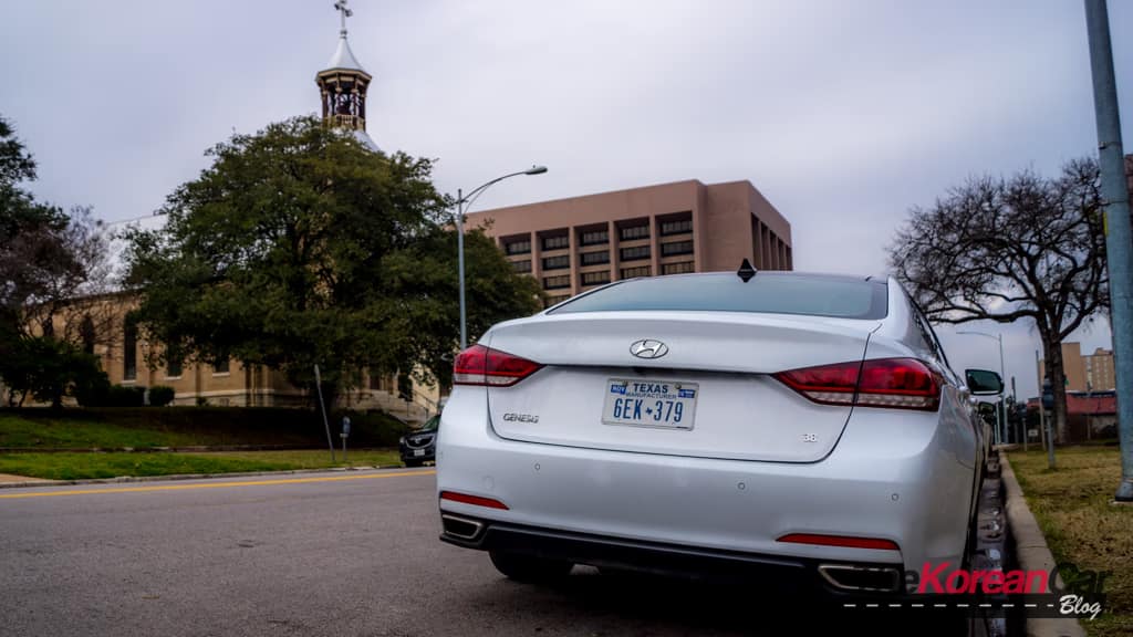 review-2015-hyundai-genesis-usa-7