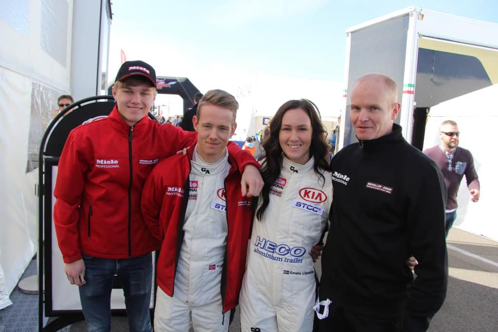 Emelies team