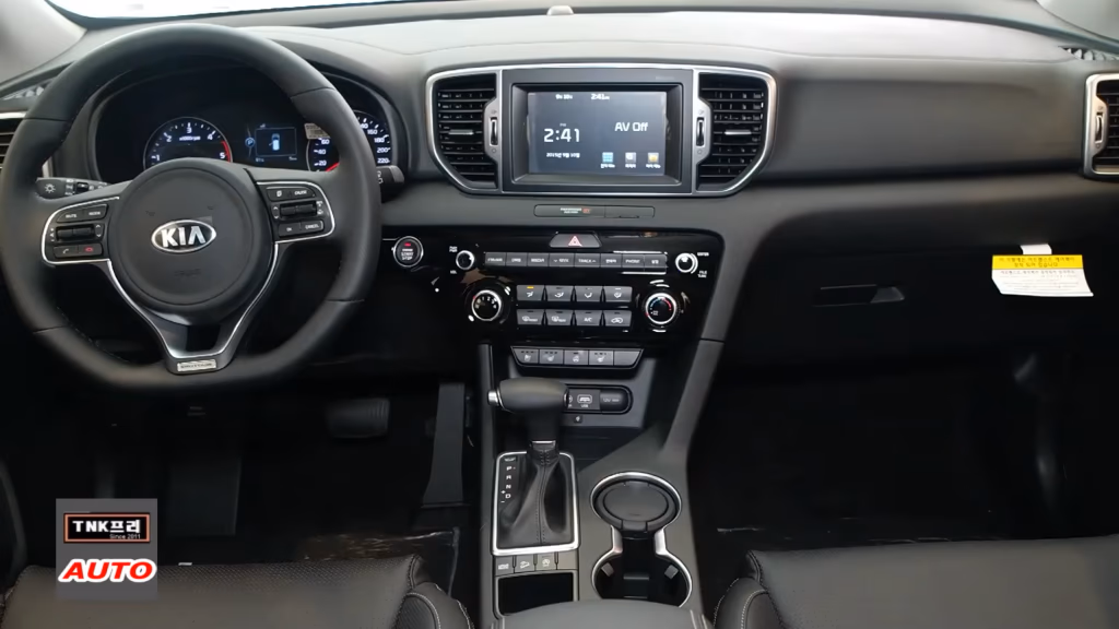 2016 Kia Sportage first look in video 2