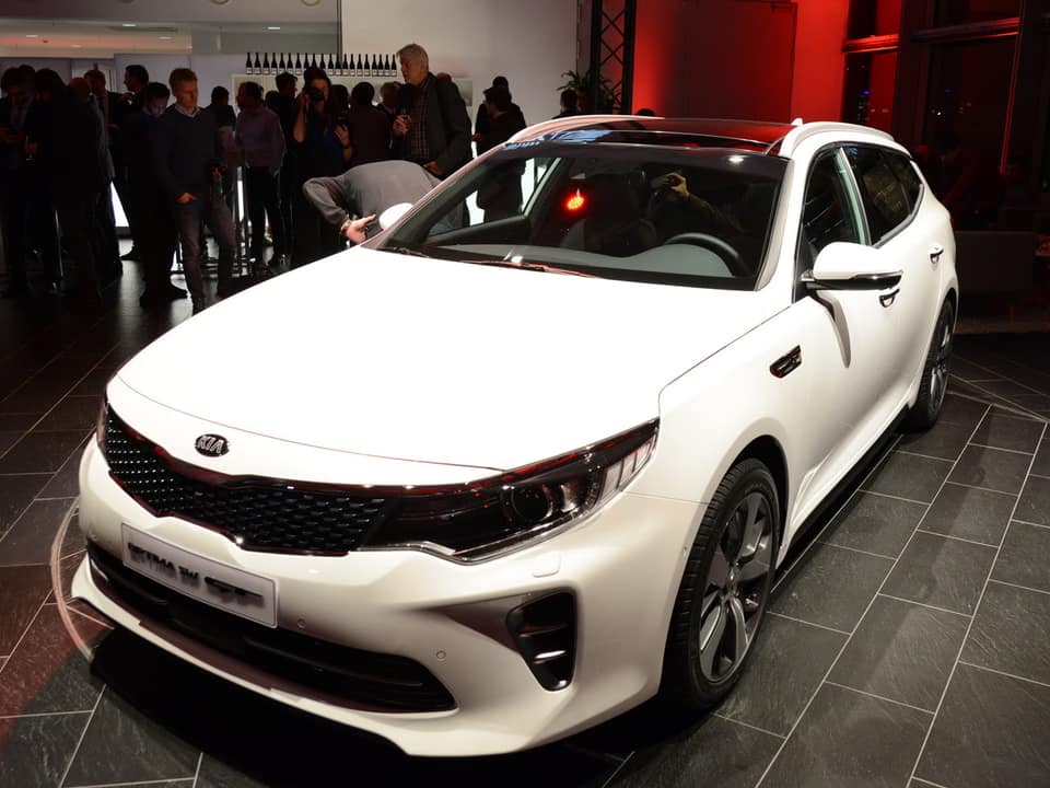 kia optima wagon (3)