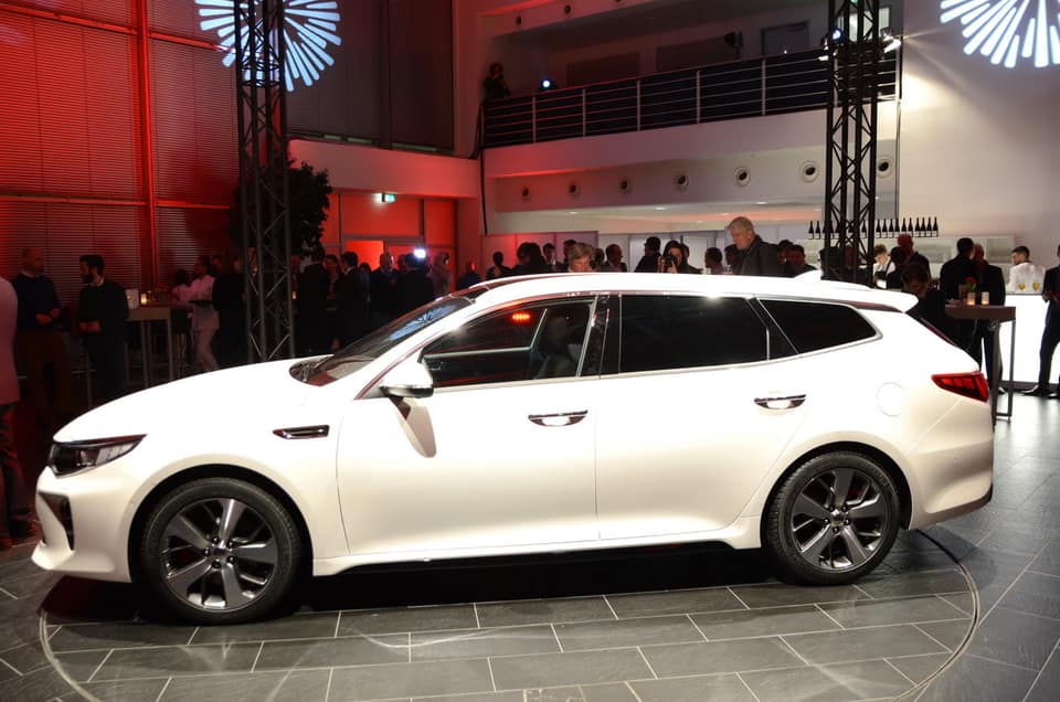 kia optima wagon (7)