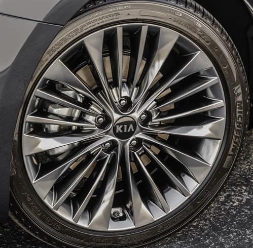 2017 Kia Cadenza