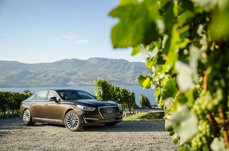 2017 Genesis G90