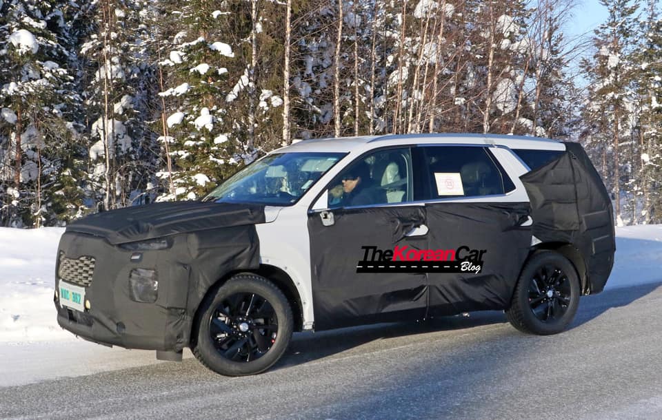 Hyundai Full Size SUV 5