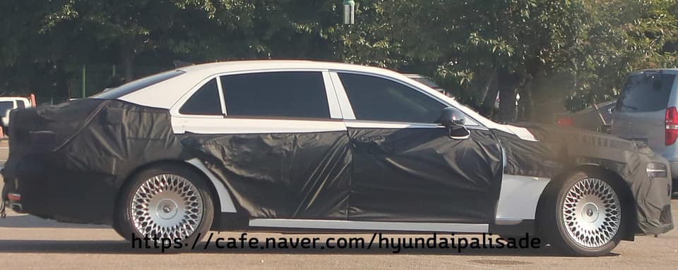 genesis g90 aperçu (1)