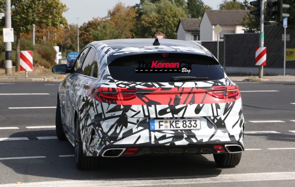 Kia ProCeed GT 8