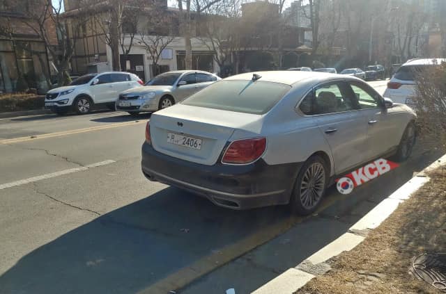 kia k900 spied (2)