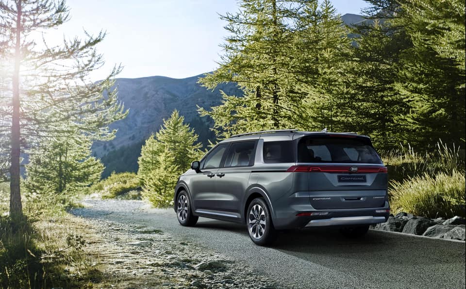 Kia Carnival Sedona (4)