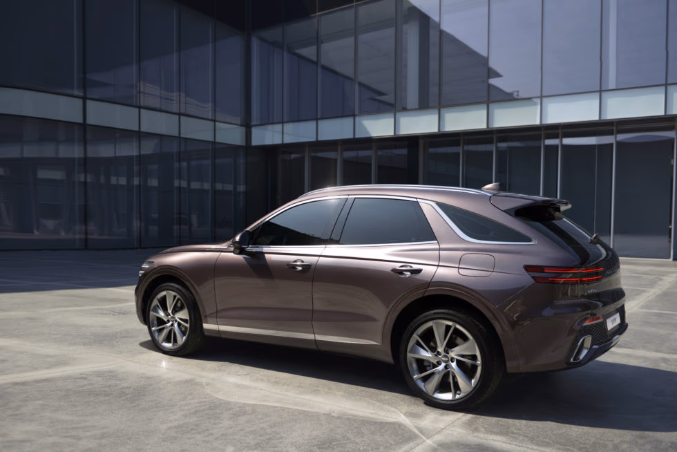 Genesis Gv70