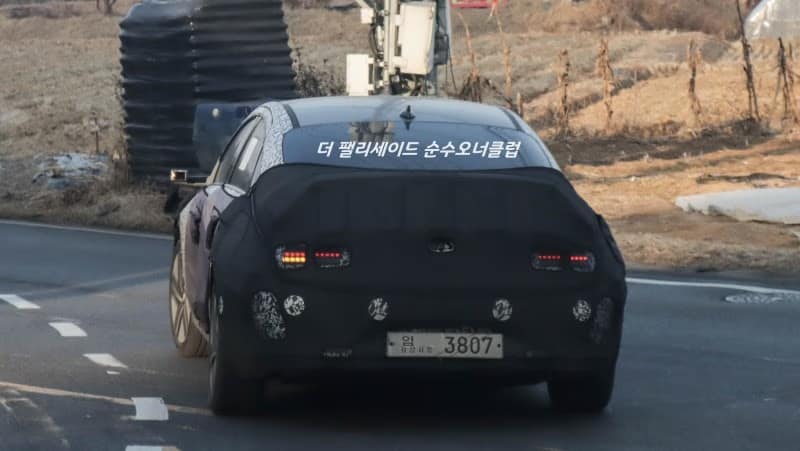 hyundai ioniq 6 silhoutte spoiler (2)