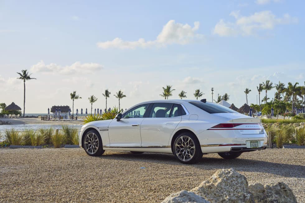 genesis g90