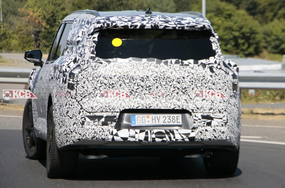 Kia EV9 road 5