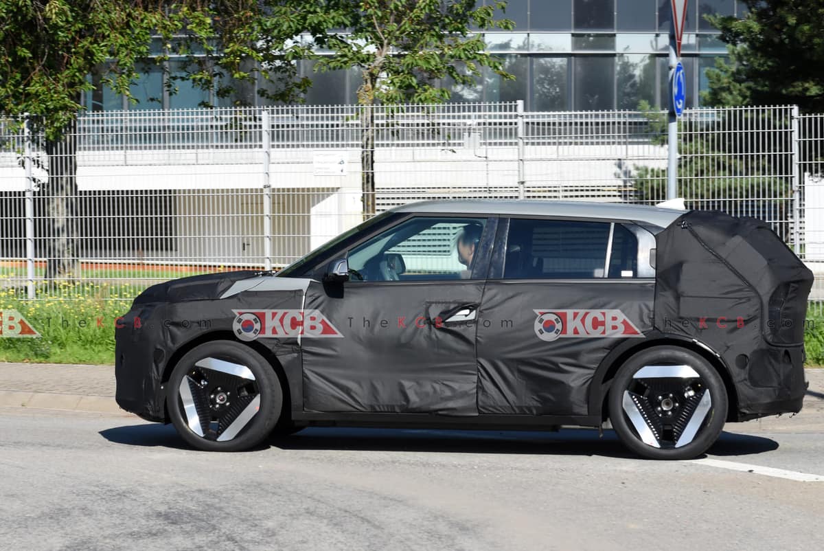 Kia EV4
