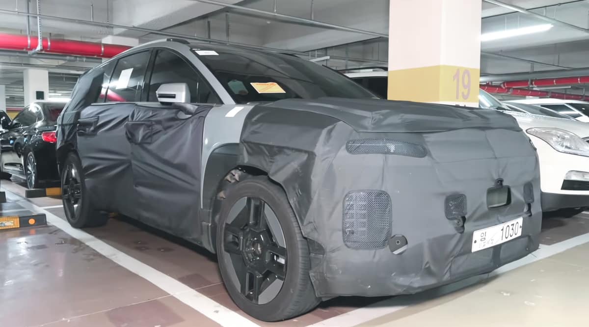 hyundai ioniq 7 spied