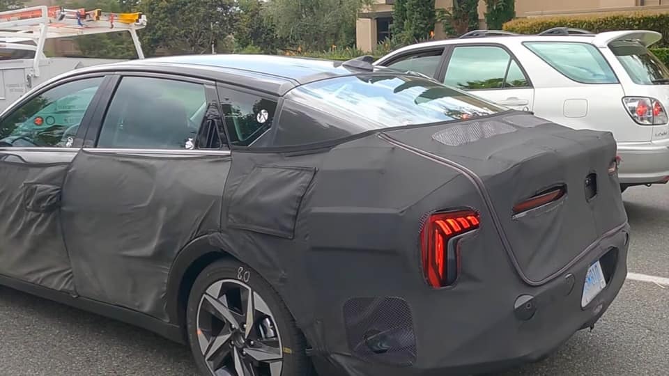 Kia K4 aus nächster Nähe gesichtet 6