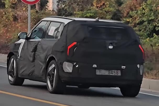 kia ev3 spied