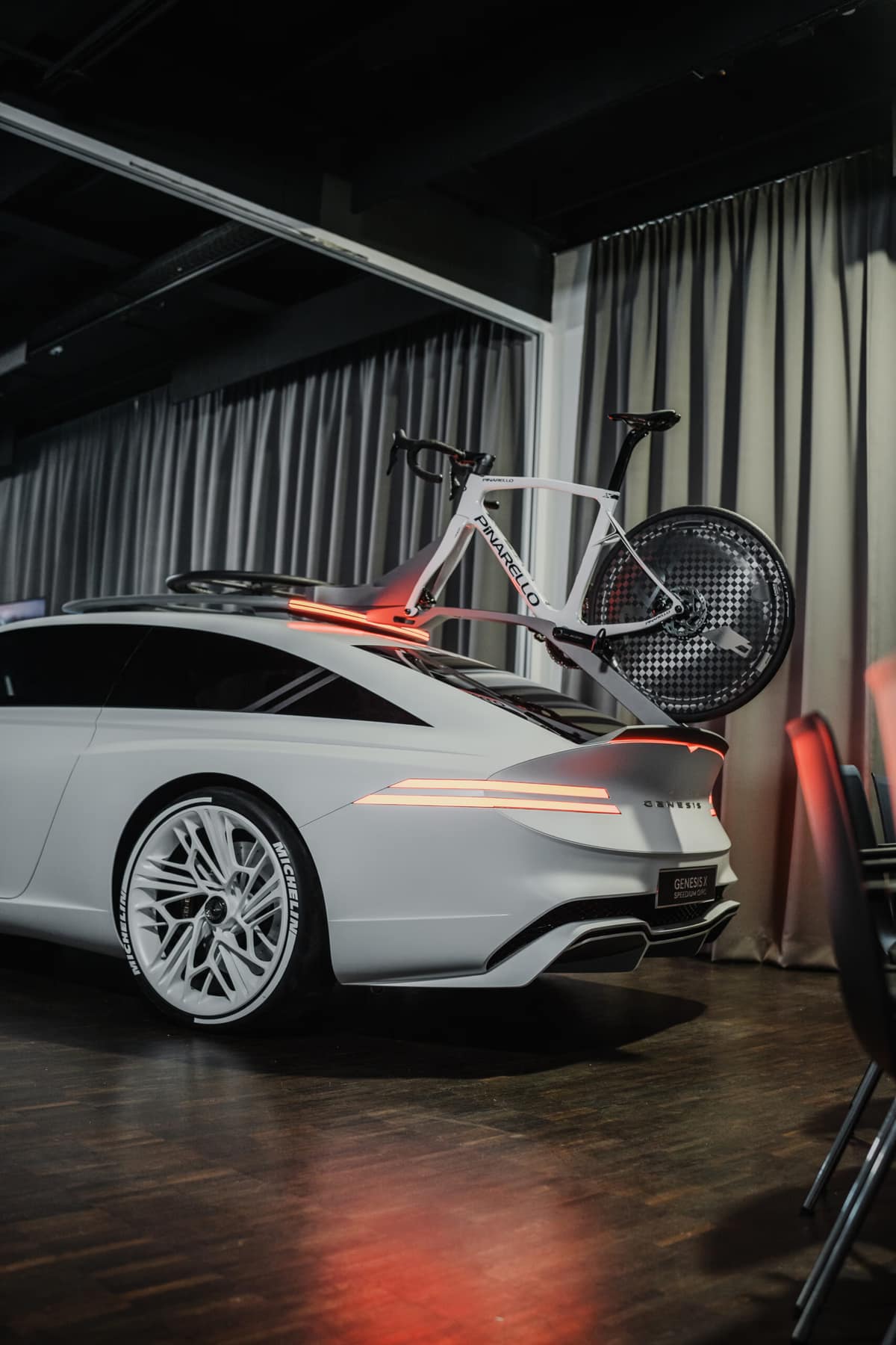 x speedium giro concept