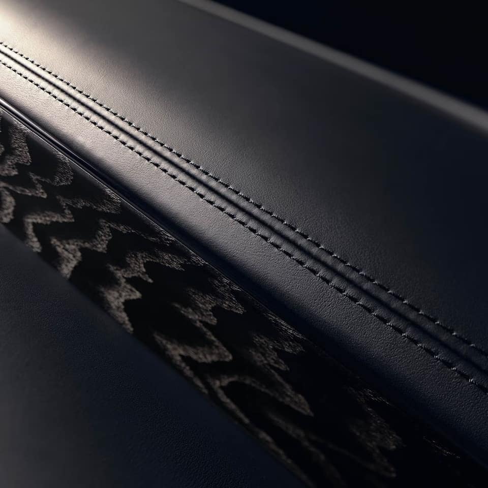 genesis g90 black 1