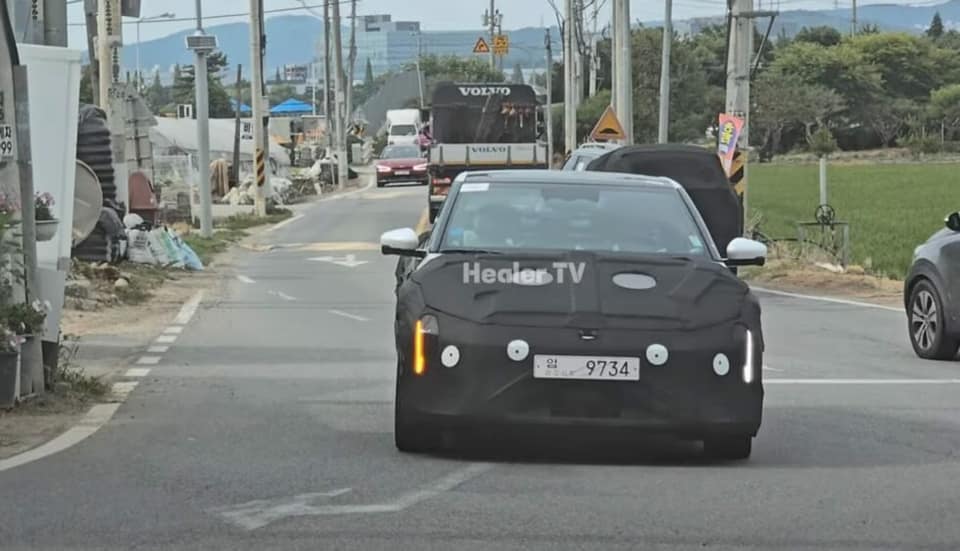 prototype kia ev4