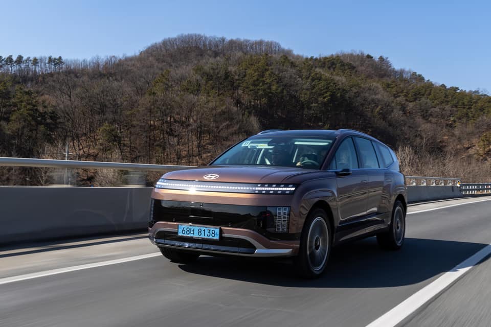 Essai routier IONIQ 9-05