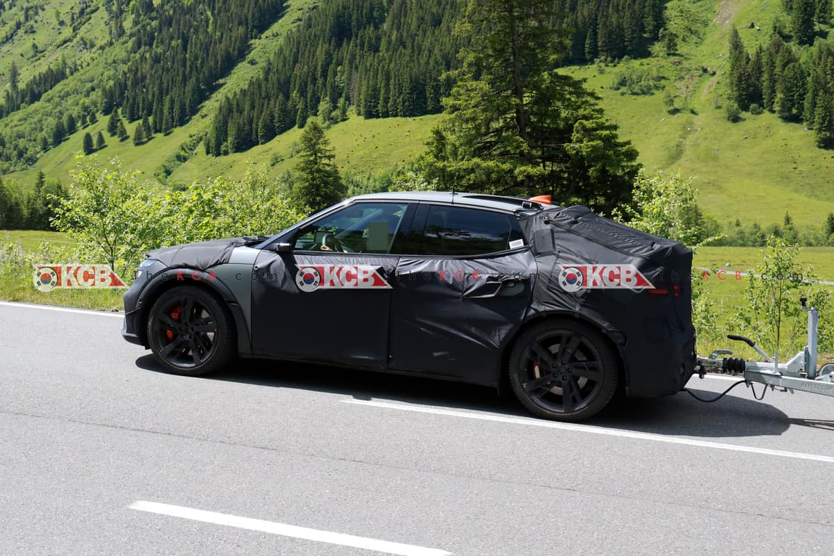Genesis GV60 Magma