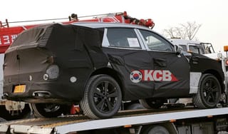 genesis gv80 suv spied (3)