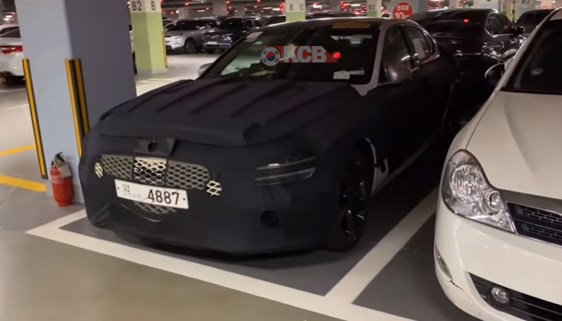 Genesis G70 Facelift Spied
