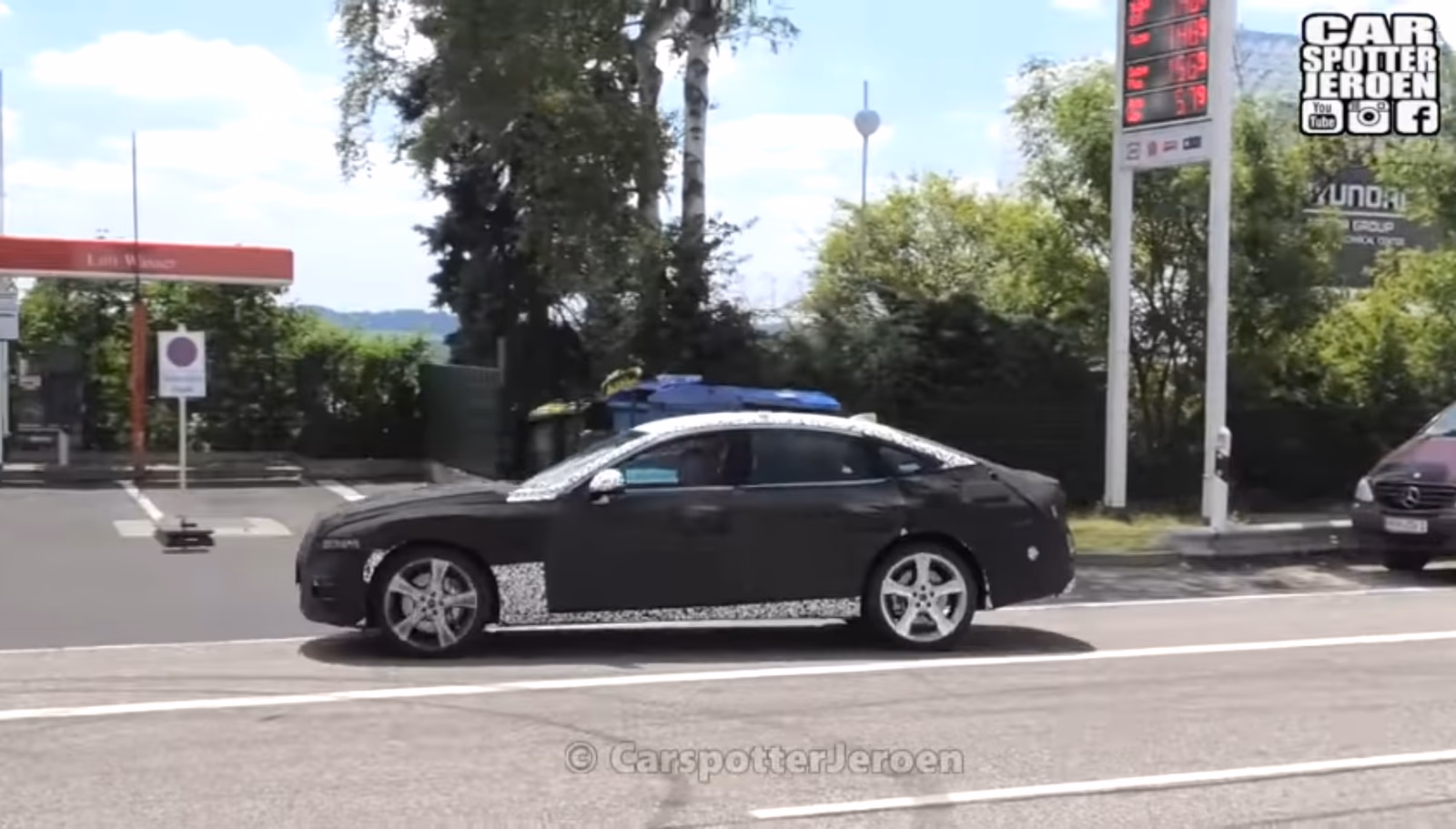 Genesis G80 Spied on Video
