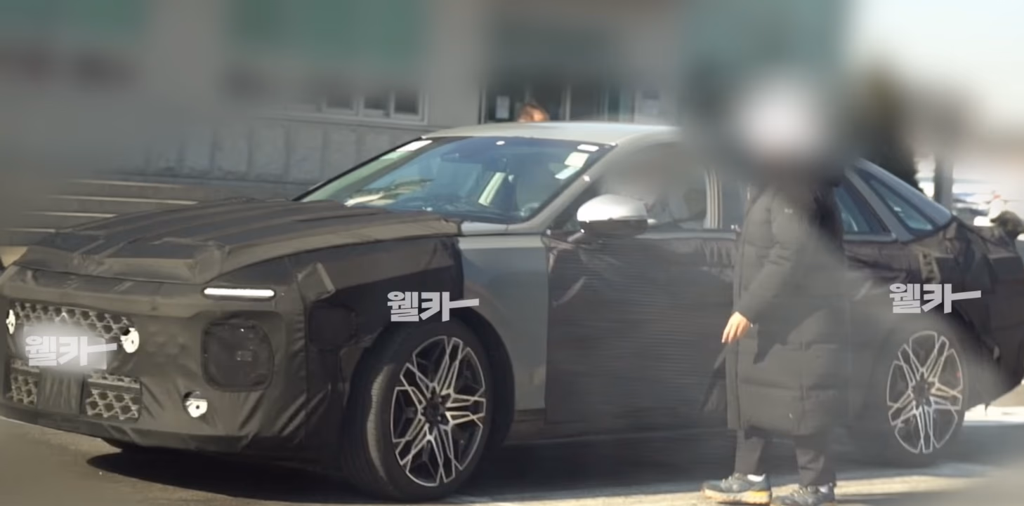 Hyundai Grandeur Spotted Again