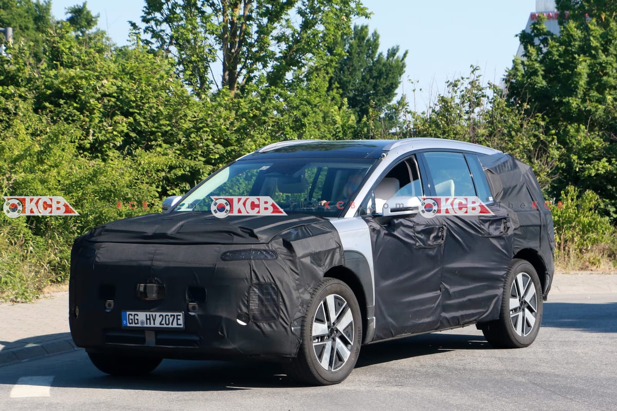 Hyundai Ioniq 7 6