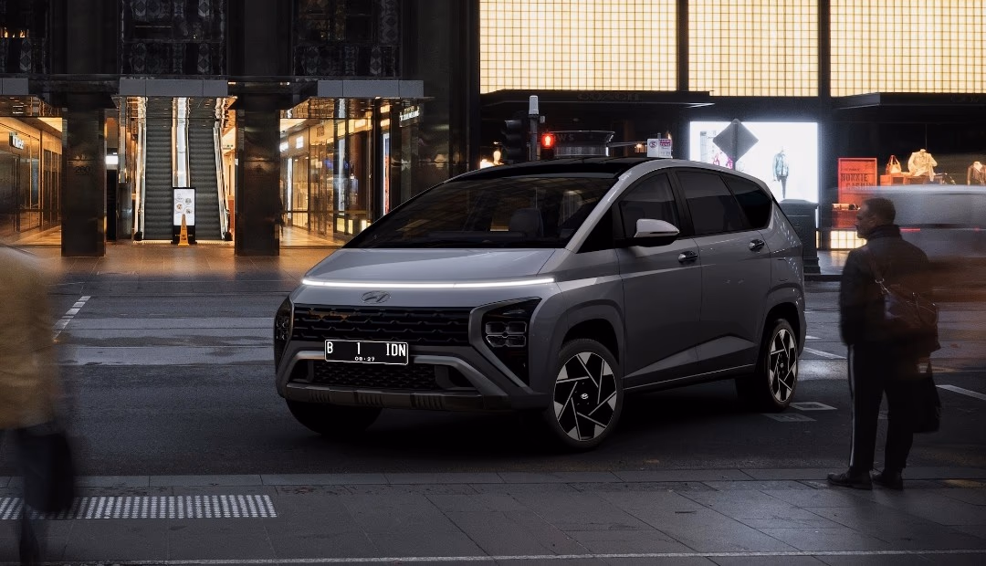 Hyundai Reveals Stargazer MPV