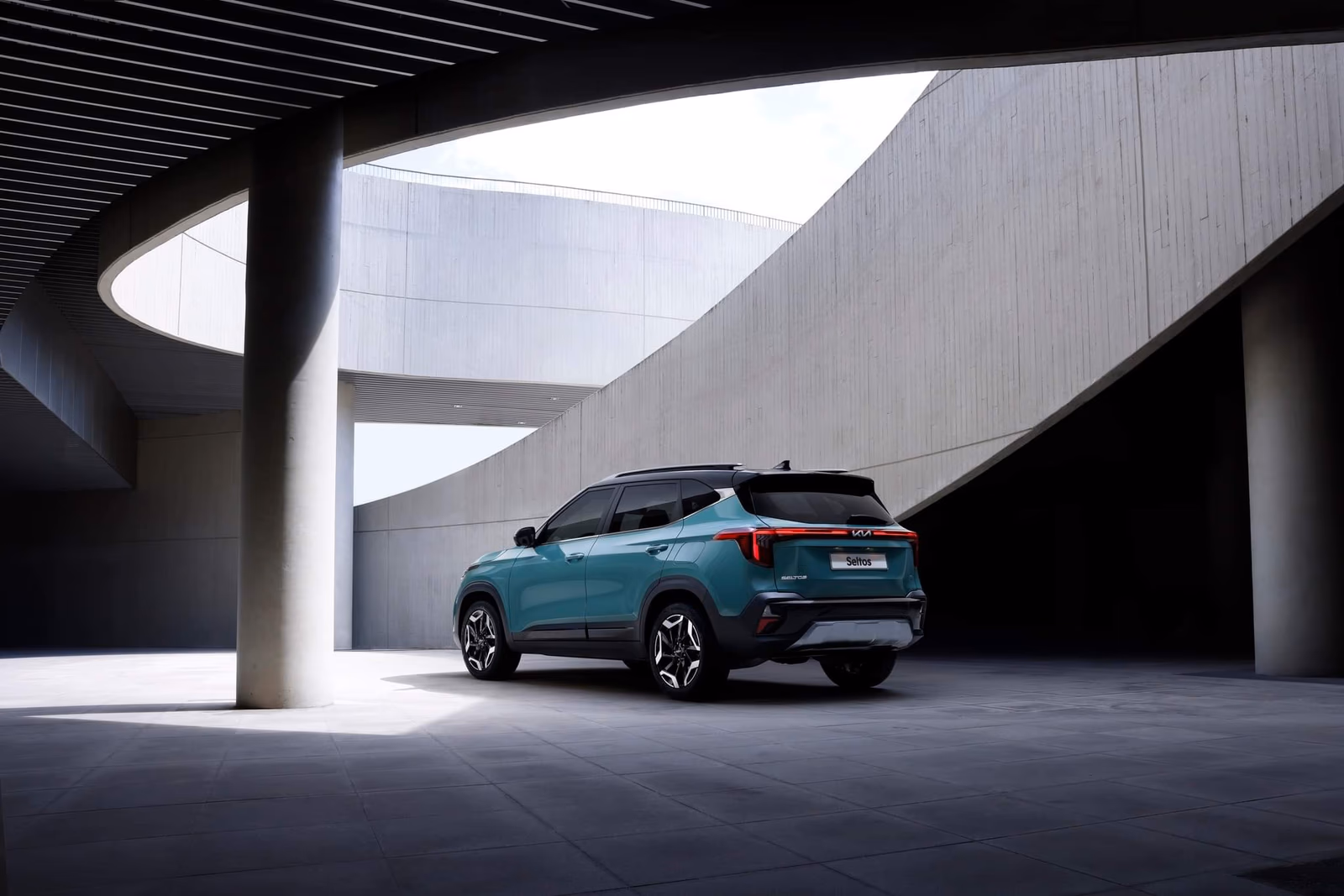 Kia Reveals Updated Seltos