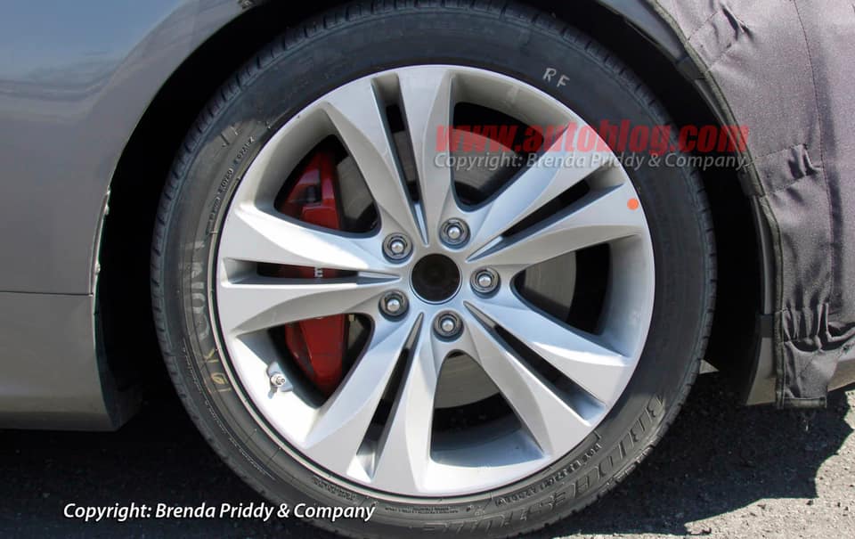 10-2013-hyundai-genesis-coupe-r-spec
