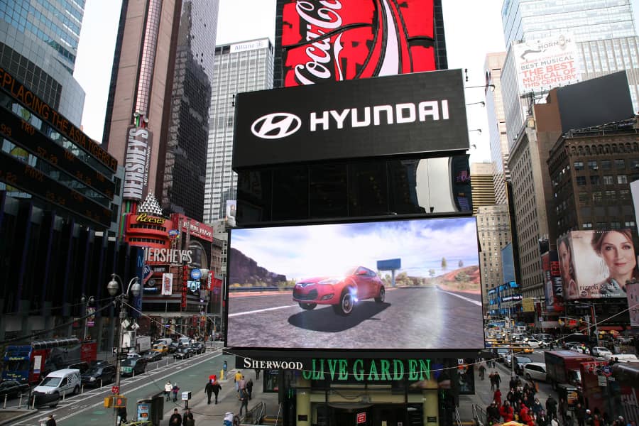Hyundai-Race--Times-Square-1