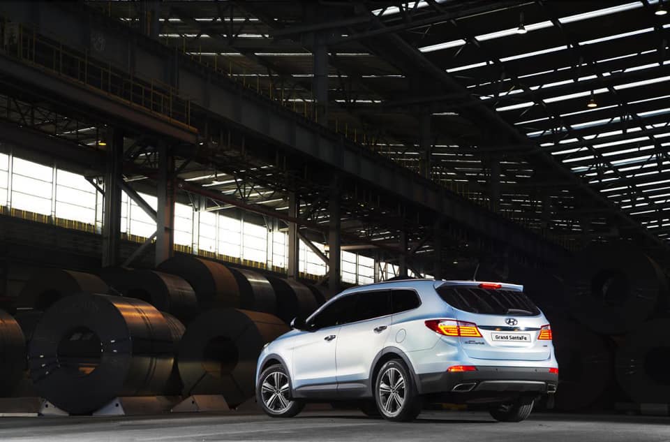 2013-hyundai-grand-santa-fe (2)