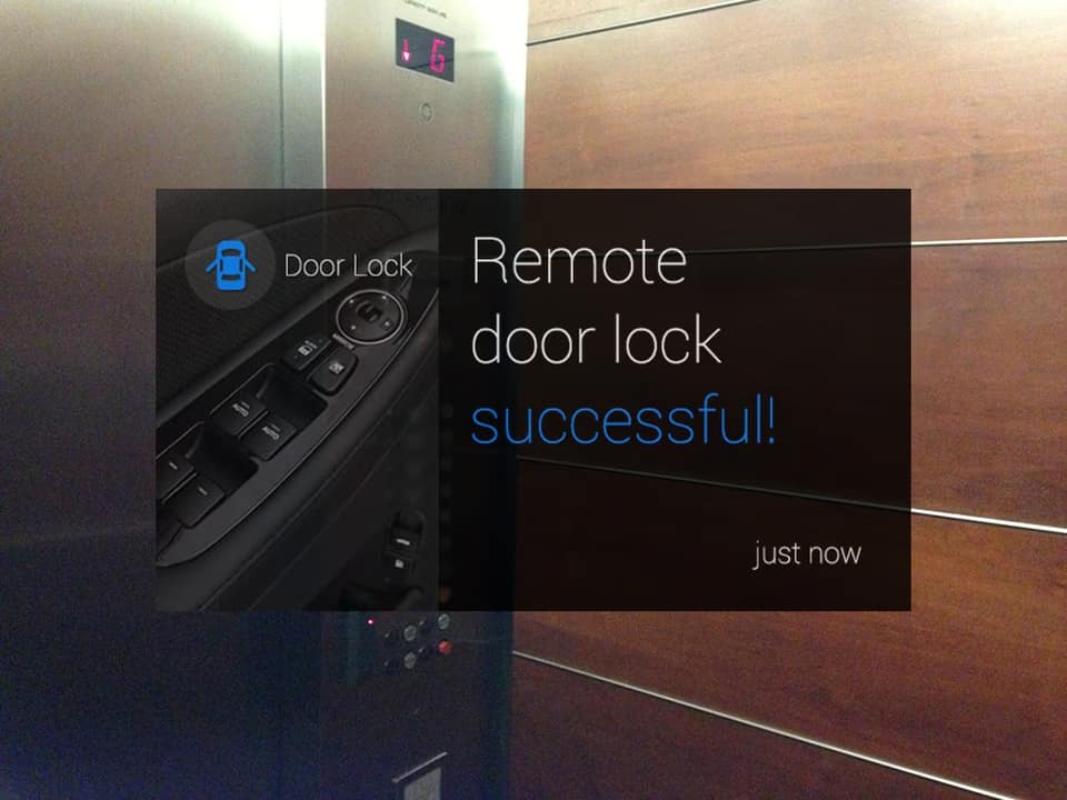 2015-hyundai-genesis-blue-link-close-door-google-glass