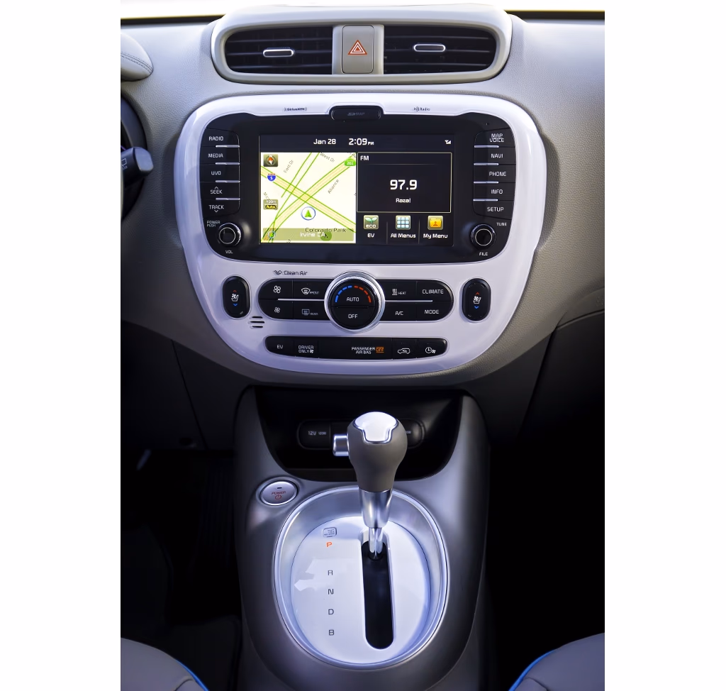2015-kia-soul-ev-electric-vehicle (1)