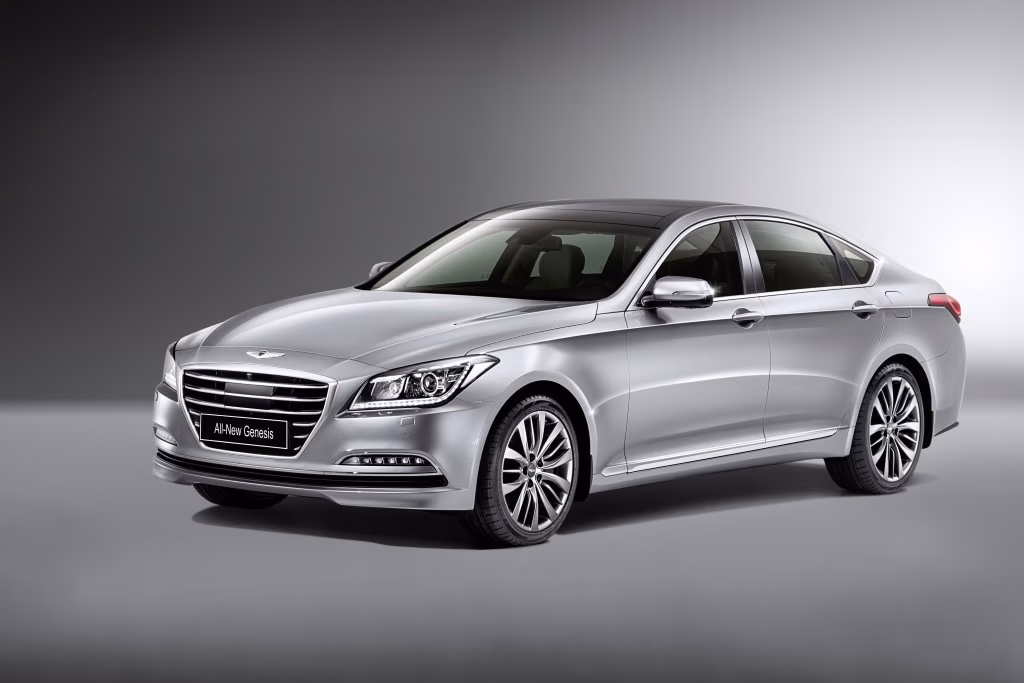 2014-hyundai-genesis-sedan-debut-geneva-motor-show-europe (5)