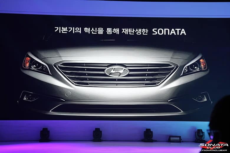 2015-hyundai-sonata-live-pictures (1)