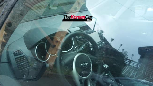 2015-kia-venga-facelift-scooped-thekoreancarblog (3)