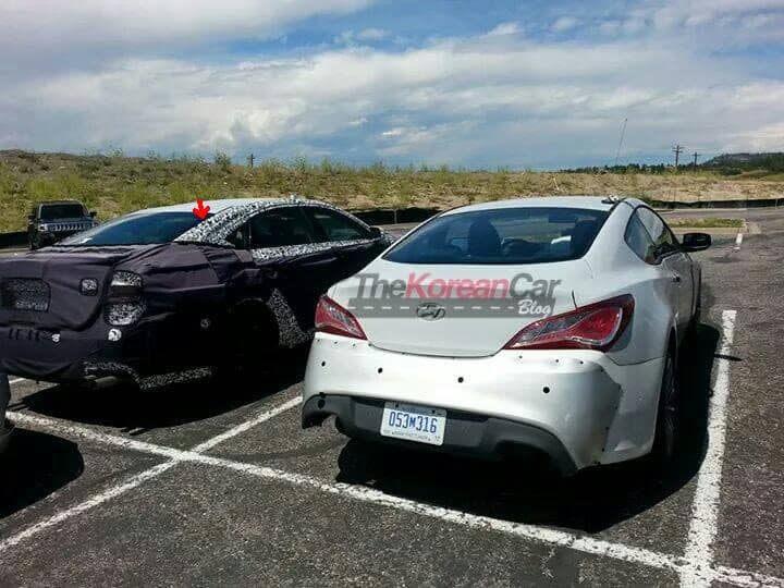 2016-hyundai-equus-test-mule-spied-for-the-first-time