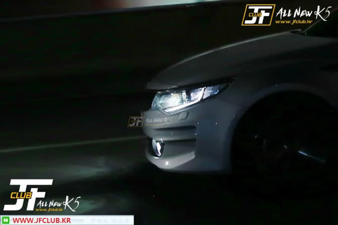 Kia Optima 2016 sin camuflaje desde todos los ángulos (5)