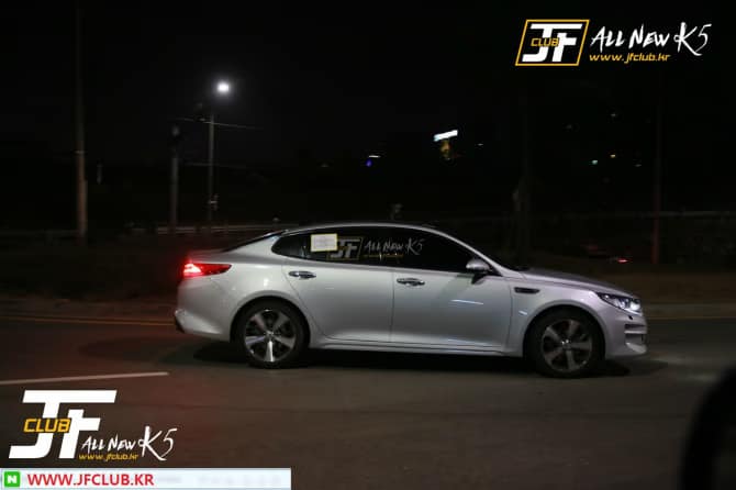 Kia Optima 2016 sin camuflaje desde todos los ángulos (6)