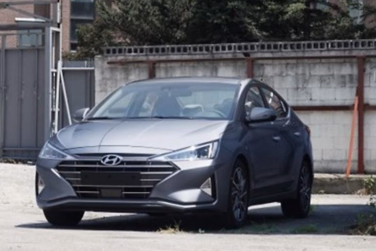 Hyundai Elantra durchgesickert gute Qualität (2)