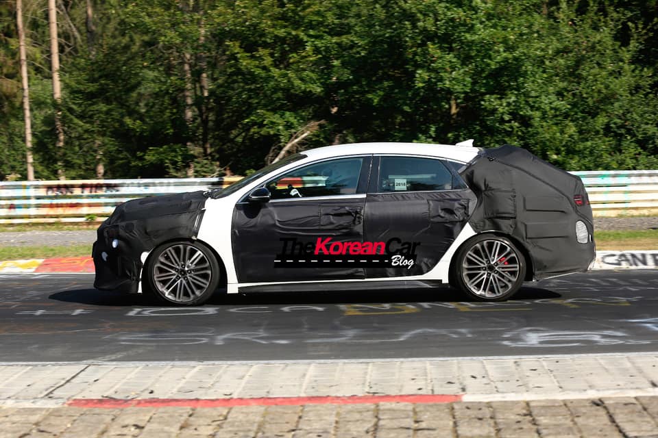 Kia Pro Ceed Shooting Brake GT (6)