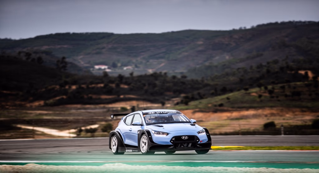 hyundai veloster n tcr (6)