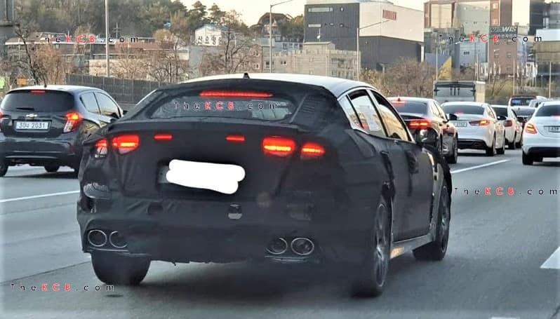 kia-stinger-facelift-spied-specs