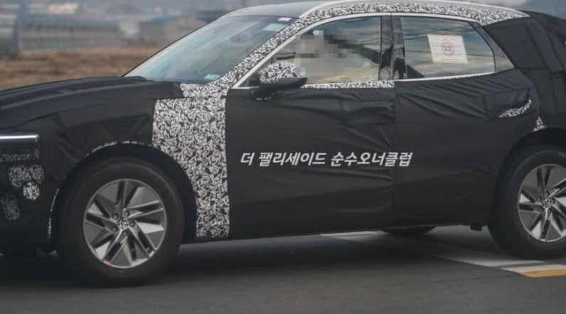 Genesis Electrified GV70 3